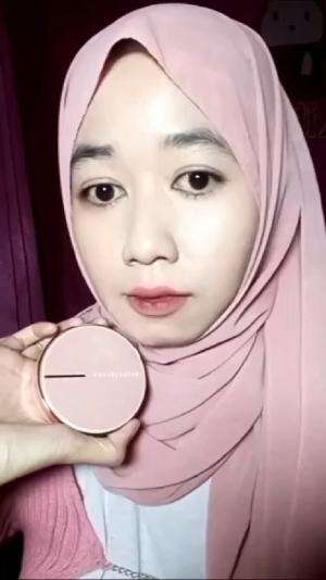 Flawless skin in a flash! ✨ Pakai Wardah Instaperfect Mineralight Matte BB Cushion shade C21 Light Petal, wajah cerah natural, coverage oke,
