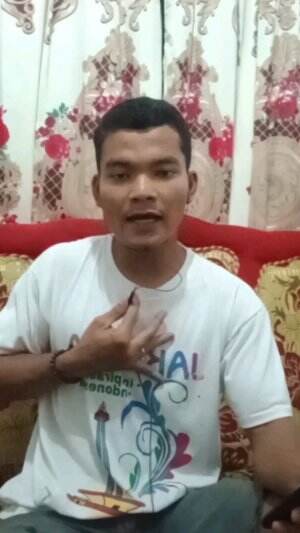 TheSingingBeeIndonesia_SenopenEvanderHolifiedSihaloho_Menyanyi