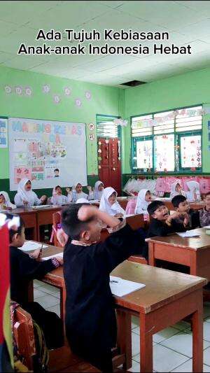 7 Kebiasaan Anak Indonesia Hebat 🤗 
Yuk hafalkan dan dipraktikkan dalam kehidupan sehari-hari. 

 #Coba dilakukan kebiasaan ini yaa gaes  #H