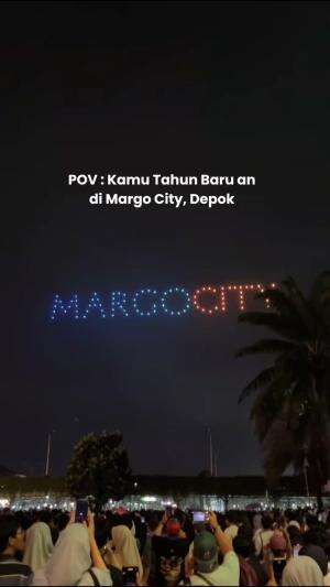 Sebagai orang Depok, yaa tahun baruannya di Margo City Depok aja! ruameee puolll tapi seruuuu dan keren banget ? #margocity #depok #tahunbar