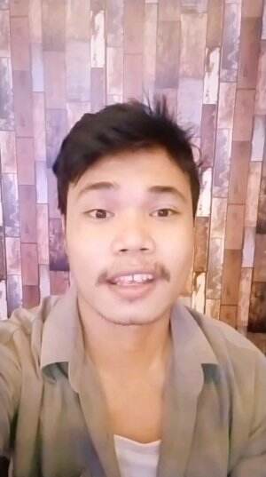 perkenalkan nama saya alfandi Erlangga asal bekasi