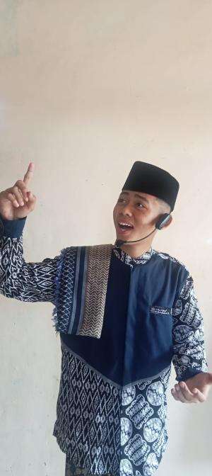  #CMI_INEWS YASIN ARIFIN 22 JAWABARAT MENJAGA HATI DITENGAH KESIBUKAN DUNIAWI 