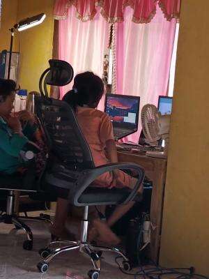Batre jangan di buang,bisa di cas ulang dan hidup jadi lebih hemat  #SobatAmbyar  #trending 
