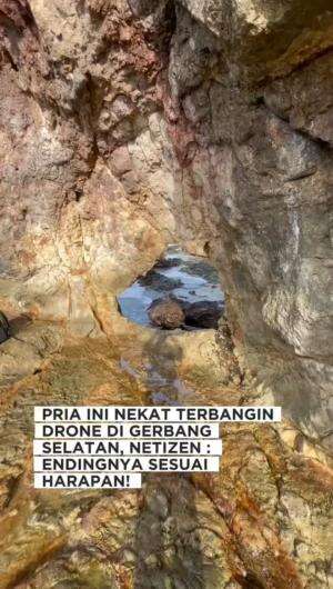 Pria ini spill dari dekat dhasyatnya ombak Pantai Selatan.