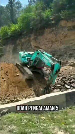 operator karbitan  #RCTIPlus #Excavator 