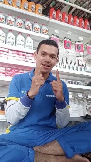 kerja nya sambil olahraga dance jingle ya😁