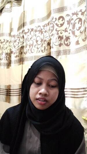 Alfi Mazida_ 22 Tahun_ Karanganyar_ Hubb Fii Shomti & El Oum