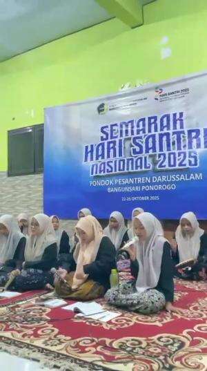 Masyaallah Merdunya suara mbak2 Darussalam ini
 #RCTIPlus  #HOTrctiplus  #icrcti  #RCTIoke  #rctiofficial  #fyp  #pesantren