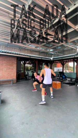 emang harus bisa dulu kalau mau boxing??? apa gunanya pelatih coba😁
.
.
.
#boxing #gym #kickboxing #boxinggirl #boxingclub #boxingpemula 