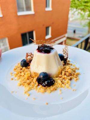 The Best Panna Cotta! Super Jiggly & Smooth! 
