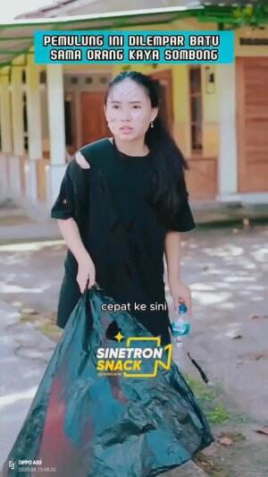 pemulung ini di lempar batu sama orang kaya part 1 #drama
