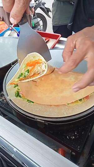 dilipat pelan#kuliner#kulinersemarang#kulinerindonesia#lekerjumbo 