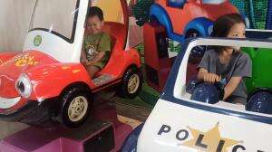 Balapan mobil siapa yg menang...