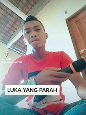 Nama saya = HERI NUGROHO 
Umur          = 26 tahun 
Daerah       =  Demak