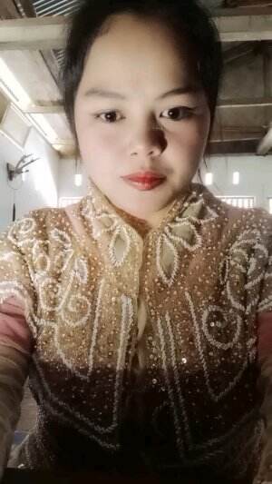KDI 2022 NAMA: yulia malini umur:23thn domisili :padang  judul lagu up beat: sekuntum mawar merah