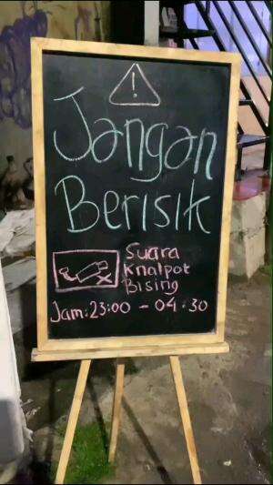 JANGAN BERISIK!!!!
#akbvrnayo #konten #contentcreator #endorse #reviewproduk #Otomotif #motorlistrik #smootzuzu