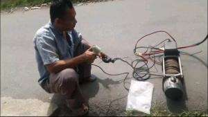 Test fungsi winch yang akan dikirimkan ke pembeli agar tidak kecewa. Winch berfungsi dengan baik dan siap dikirim. 😊
#MyFirstVideoOnHot+ #RC