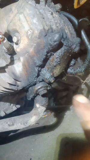 HONDA KHARISMA NGEBULL PART 2
 #ganturingpiston
 #gantihead
 #gantiblockpiston
