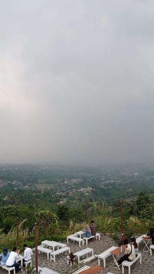 bukit alesano cijeruk
