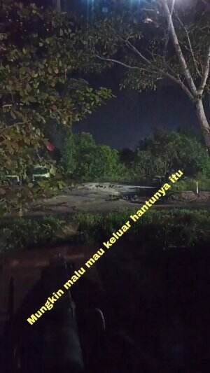 MAU KELUAR MUNGKIN MALU MALU
 #penampakanmalamhari
 #hantumalamhari
 #jonghantukeluar
