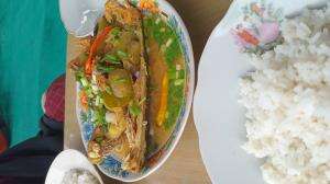 kelo kuning kepala sembilang salah satu makan khas dari kota Gresik terutama bagian utara yaitu kecamatan Manyar, Bungah, Sidayu, Ujung pang
