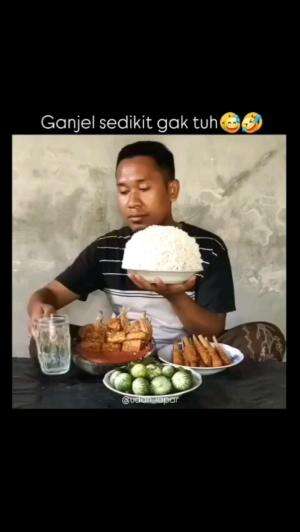 MAU GANJEL SEDIKIT

#videolucu #videokocak #videohalu #videojenaka #videomeme #videongakak