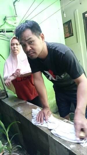 TANGAN PADA SAKIT NGURUS KERJAAN- ikut jejak suami ikut Challange Talent Reality Show . Bantu Vote Like Koment