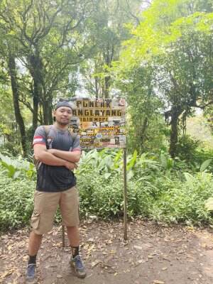 hiking ke gunung manglayang 1818 mdpl guys #hiking #Bandung #gunungmanglayang #pendaki
