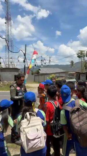Bagi bagi duit buat anak sekolah SMP 1 Pahae Jae, Tapanuli Utara #tapanuliutara #smp1pahaejae #bagibagiuang #sumaterautara