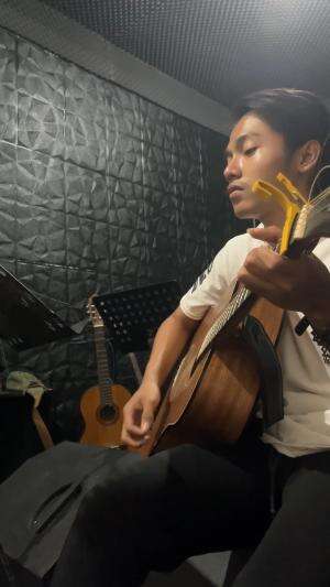 XFI2023 Solo Hasim 20 thn Sampang jawa timur Car's outside