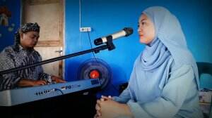 Bismillahirrahmanirrahim, Assalamu'alaikum Warohmatullah Wabarakaatuh, saya PUTRI NOVAROH_20THN_BOGOR_SUFNA YUNA✨