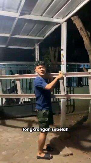 MAU NONGKRONG BAWA TANGGA

#videolucu #videokocak #videohalu #videojenaka #videomeme #videongakak