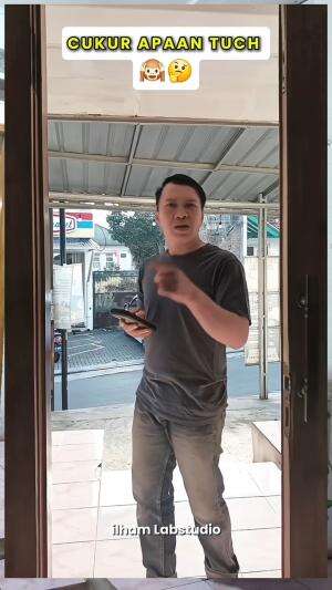 Kayanya Ada yang Aneh Ini Tukang Cukur #hiburan #komedi #lucu #lawak #ketawa #Sitkom #transisi #hiburansegar 