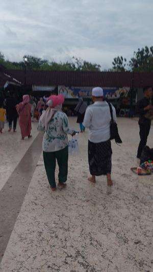 Kita ziarah dulu guys #banten