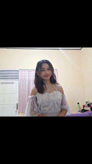 IDOL_XII INDRI SAWIAS 19 Tahun Nabire, Papua Tengah STAND UP FOR LOVE