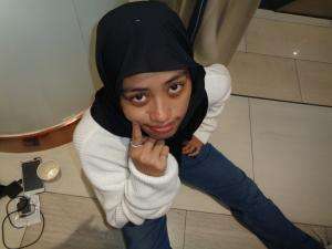 IDOL _XIV  Nama: Vania Dwi Ichsanti Usia: 19th Kota: Depok
 Judul lagu: Sinyal Cinta - Lynx
                    Tanggung Jawab - Juicy Luicy