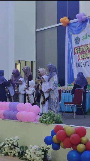 Gebyar akhir Tahun Raudhatul Athfal 