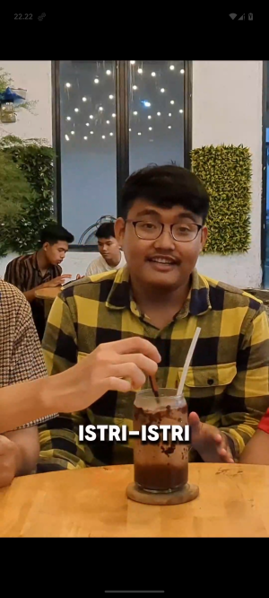 Dad Jokes Battle 25

Ada jokes kalian ? Coba komen dibawah yak!

#dadjokesbattle #komedi #tebakanlucu #jokesbapakbapak #tebakangaring #tebak