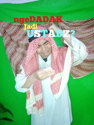 Gini nih kalo jadi ustadz dadakan.. niatin dulu aja ya guys 😅