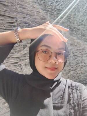 FITRIA RAHMASARI_19_DEPOK_SHALAWAT ASNAWIYAH