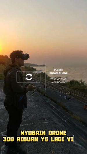 Hunting keteta di tepi laut. Namanya laut angin pasti kwencengggg #Drone #dronefpv #KAI #KeretaApi #RCTIPlus #HOTRctiplus #hotplus