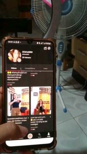 Me with challenge from HOT Rcti+ #minnivlog