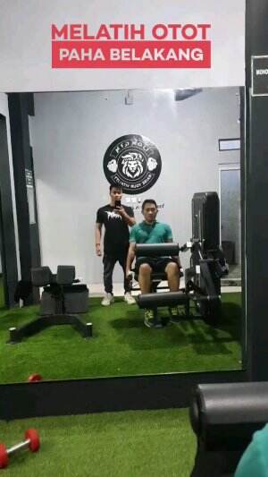 Leg Extension meatih paha depan
.
.
.
#gym #gymmotivation #gymaddict #fitness  