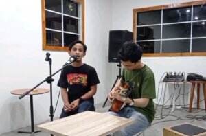 TINBS : Rizky Sanjaya Putra Asal Kota : Bandar Lampung Lagu : Always Be My Baby Motivasi TINBS : Meramaikan Belantika Musik Indonesia