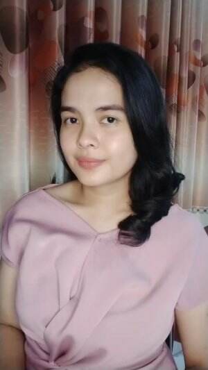 TheSingingBeeIndonesia_Tirza_Menyanyi Tak Ingin Usai