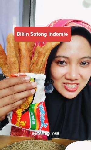 Bikin Sendiri Lebih enak dan pastinya lebih banyak 🤭 bisa untuk ide jualan nih guys! 
#sotonggoreng #noodles #nyaidarugi_real #RCTIPlus 