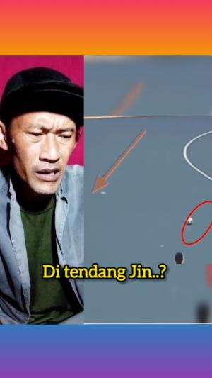 Aneh.. siapa yang nendang? 
#news #viral 