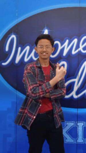 IDOL_XIII FIRSTTAMA MAULANA PRASTIYO PUTRA 16 TAHUN BLITAR PENIKMAT SENYUMMU - MARK NATAMA