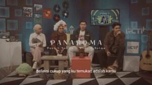 "kehadiran seseorang yang tanpa disadari menjadi sumber kebahagiaan yang berharga bagi orang lain".~