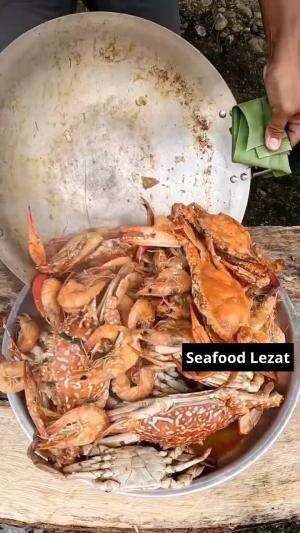Seafood Lezat  #seafood #SeafoodLover #lezat #terlihat lezat #lezat banget #KulinerLezat #kuliner #RCTIPlus 